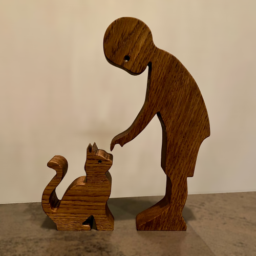 Træskulptur, Dreng og kat